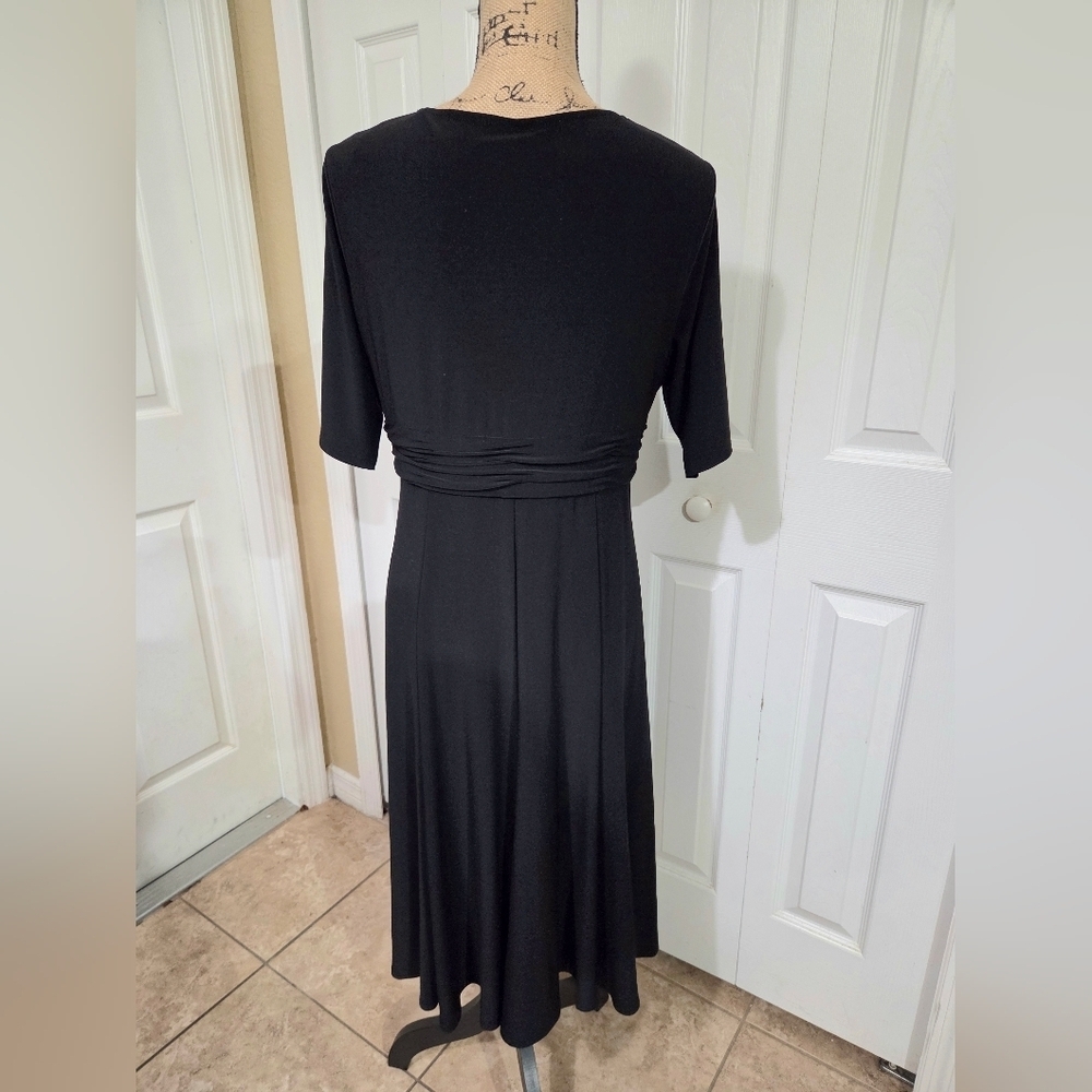 Jones New York Black Knot-Front Midi Dress - Picture 4 of 11